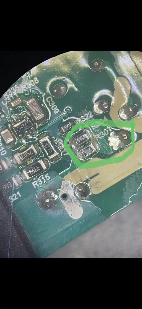 Hello please help me to identify the value of this blown resistors on ...