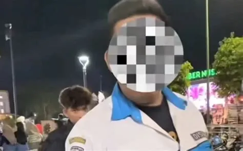 Video Viral Warga Debat dengan Jukir Soal Bayar Parkir Padahal Gratis ...