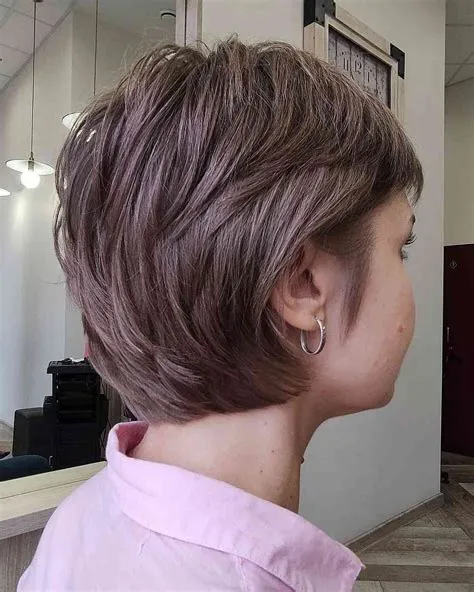 5 Stylish, Classic Bob Haircuts You’re About To See Everywhere This ...