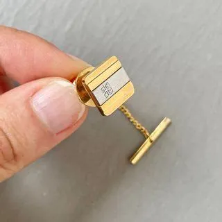 Vintage pins For Sale | Accessories | Carousell Singapore