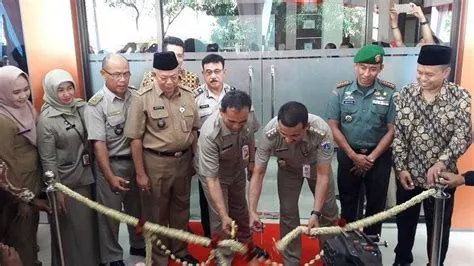Lurah Pulogebang Diminta Tanam Pohon Gebang di Sekitar Kantornya ...