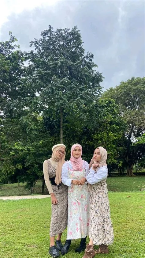 oleh Alifah Nisrina di Pins by you | Ootd, Wanita, Ide