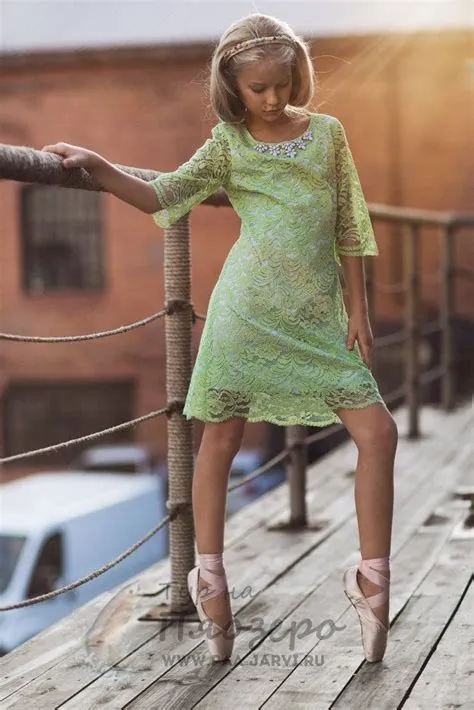 NOBLE PEOPLE 2015/16 | Hübsche mädchen, Junge mädchen mode, Mädchenmode