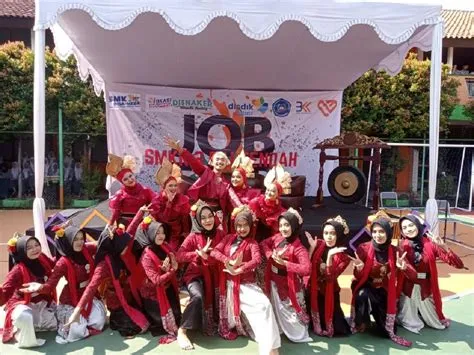 SMKN 3 Baleendah Gelar Job Fair 2024 Bertema Menjelajah Peluang Karir ...