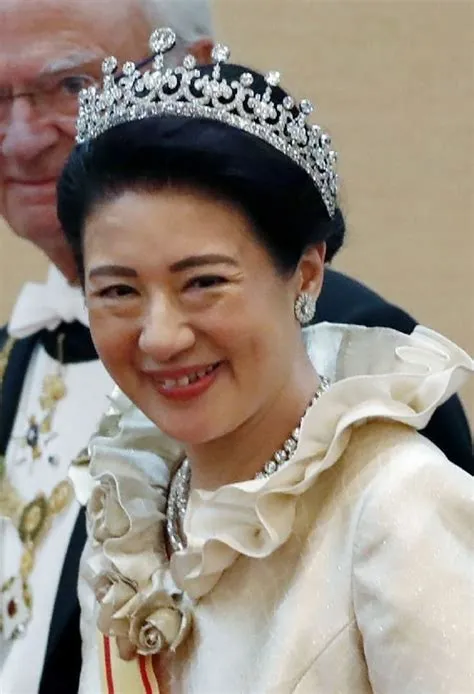 TIARA ALERT: Empress Masako of Japan wore the... | Tiara, Royal jewels ...