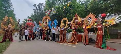 Jember Costume Industry dan Karya Designer Angeline Virginia Wong Ikut ...