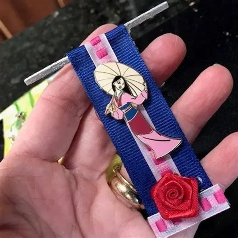 Banner with Mulan - Living a Disney LifeLiving a Disney Life