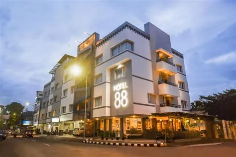 Hotel 88 Jember By WH - Strategic Location In The City Center, Jember ...