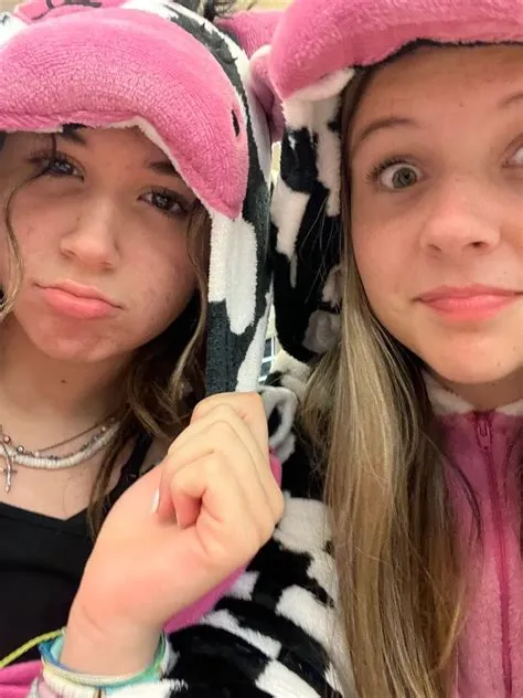 by CCCCCCCC😉😉😉😉 on Quick Saves | Bucket hat, Fashion, Hats