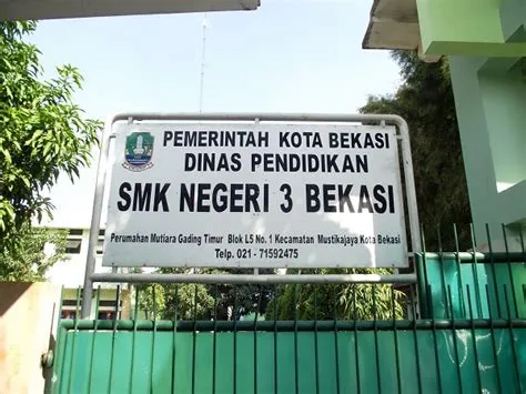 SMKN 3 KOTA BEKASI - annibuku.com