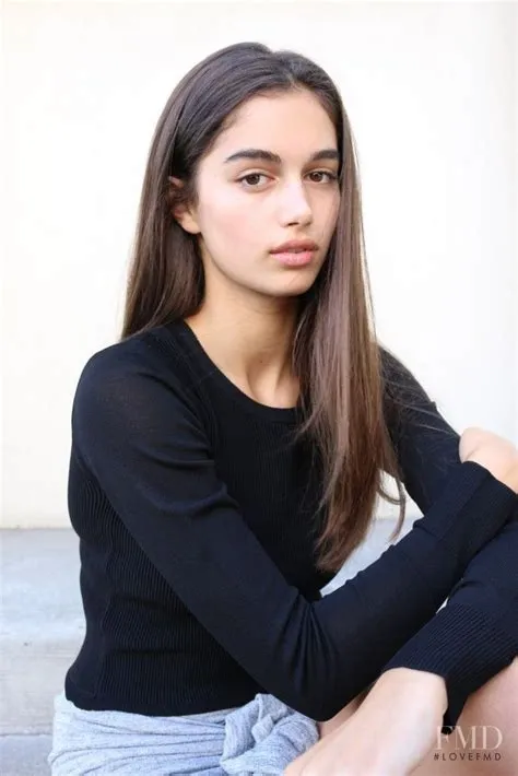 Maia Cotton FMD | Model, Beauty women, Cute beauty