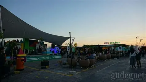 Sevensky Rooftop Lippo Plaza Yogyakarta Yogya | GudegNet