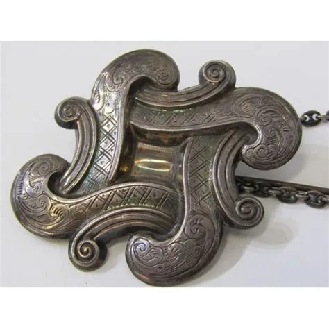 RARE COMBE-MARTIN SILVER VICTORIAN PIN, HS Ellis of Exeter,