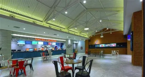 Simak Jadwal Bioskop Jember Hari Ini, Ada Film Agak Lain hingga Pasutri ...