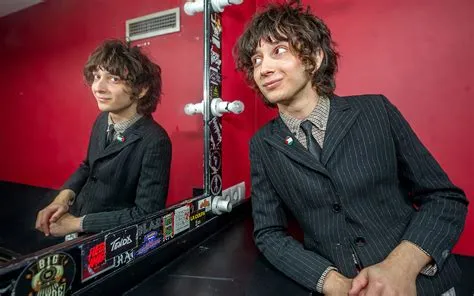 Sharp Pins, el brillo eterno del pop sin mácula