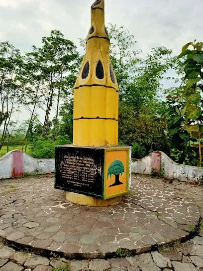 Monumen Tugu Pahlawan Kemerdekaan - Amusement park - Jember Regency ...