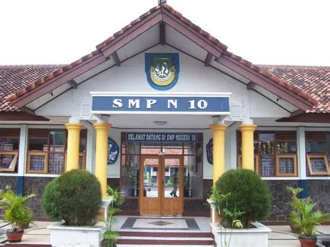SMP NEGERI 10 SUKABUMI: SMPN NEGERI 10 KOTA SUKABUMI