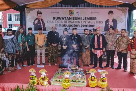 Ratusan Warga Jember Gelar Ruwatan Bumi dan Doa Bersama Lintas Etnis ...