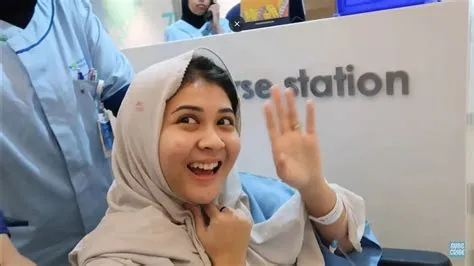 Grunge texture effect. Distressed overlay rough textured. Abstract ...