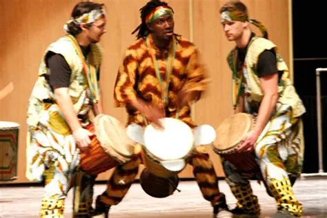 How To Play Djembe - Phamox Music