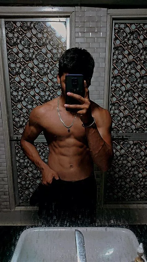 by Marco on Quick Saves | Insta profile pic, Gym photos, Gym guys