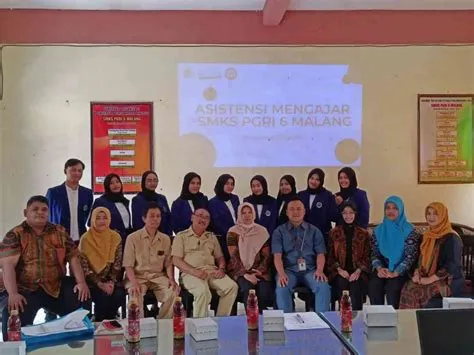 Kolaborasi Mahasiswa Asistensi Mengajar UM dengan SMK PGRI 6 Malang ...