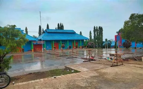 Kawasan SMK N 3 Tanah Grogot Ditutup Pemilik Lahan - Simpul Media