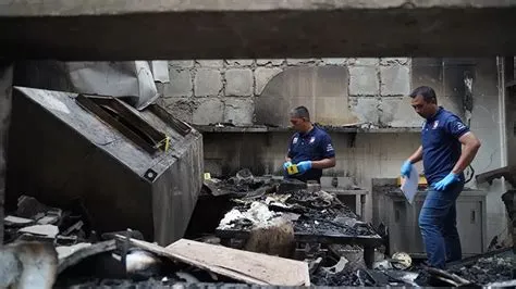 Bawa Dua Tabung Gas LPG Diamankan Tim Inafis Polres Jember dalam Olah ...