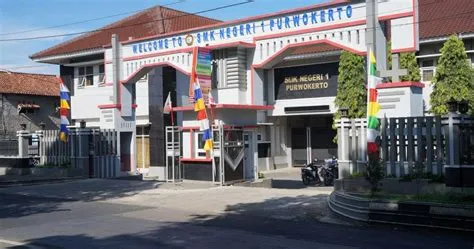 SMKN 1 Purwokerto ~ Multimedia SMKN 1 Purwokerto