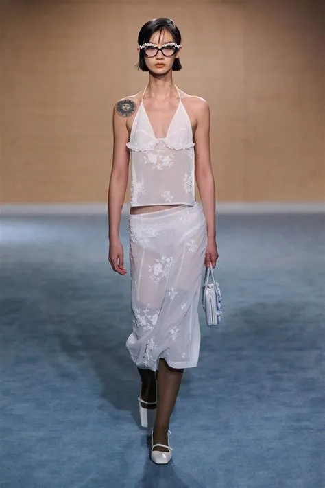 by Guilherme Pessi on Fashion Show Collection | Fashion show ...