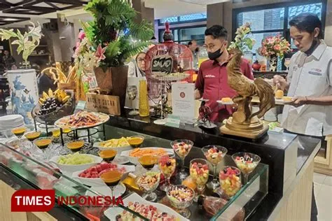 Taste the Local Cuisines during Iftar at Luminor Hotel Jember - TIMES ...