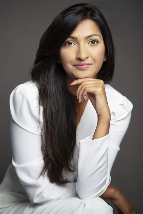 Recruitment Consultant, Shaleni. | Professional headshots women ...