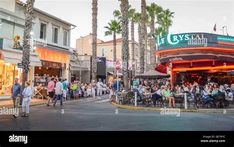 Juan les Pins, France nightlife Photo Stock - Alamy