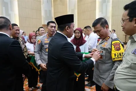 Kapolda Jambi terima pin emas dari Menteri ATR - ANTARA News Sulawesi ...