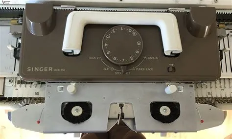 Machine Knitting | SK155 Studio | Knitting Machine