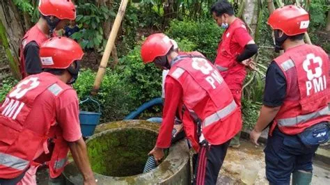 Puluhan Sumur Warga di Jember Kotor hingga Berbau Akibat Banjir, PMI ...