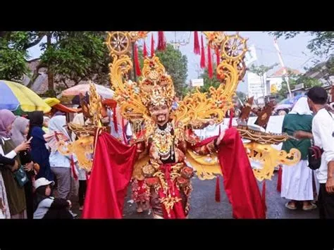 karnaval SMK IBU Mayang Pakusari Jember 2023 Part 01 - YouTube