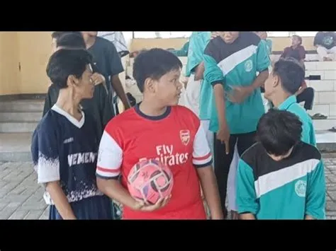 Classmiting Final Futsal SMP Islam Cepu - YouTube