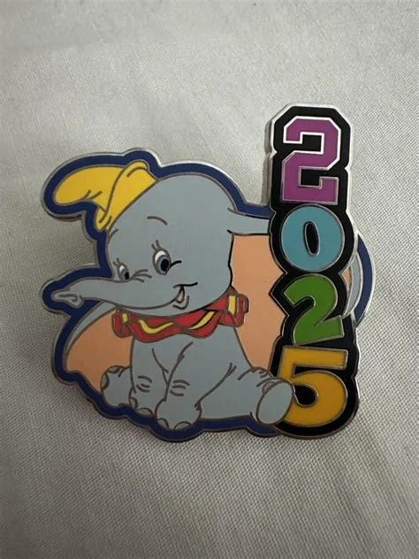 89071 - Mystery Collection — Dumbo - 2025 Dated Year Pins