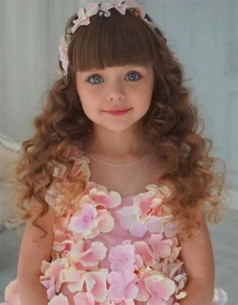 Cette fillette de 6 ans vient d'être élue la plus belle enfant du monde ...