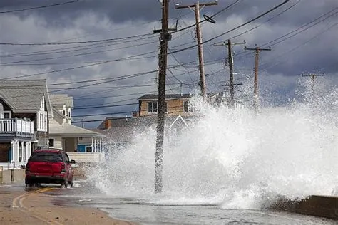 Foto : Bagaimana Proses Terjadinya Tsunami? Berikut Penjelasannya