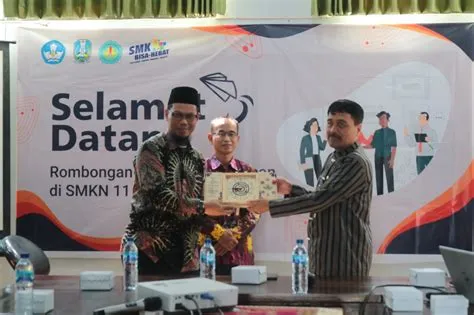 Kunjungan Benchmarking SMKN 3 Balikpapan – SMK Negeri 11 Malang (Pusat ...