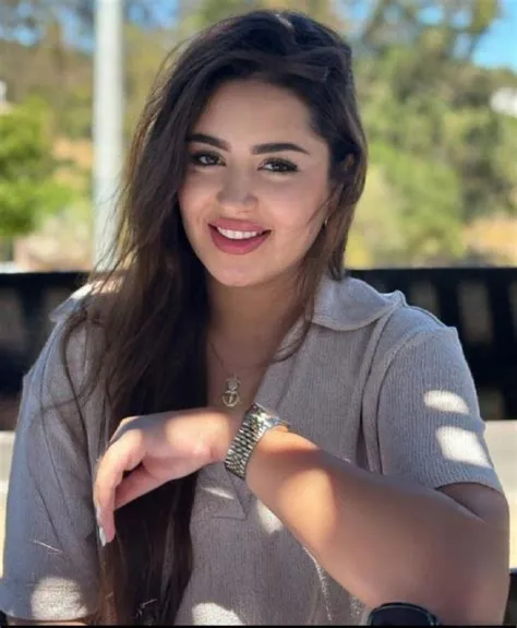 by RishiKeerthi on Stars & Models | Very beautiful woman, Most ...