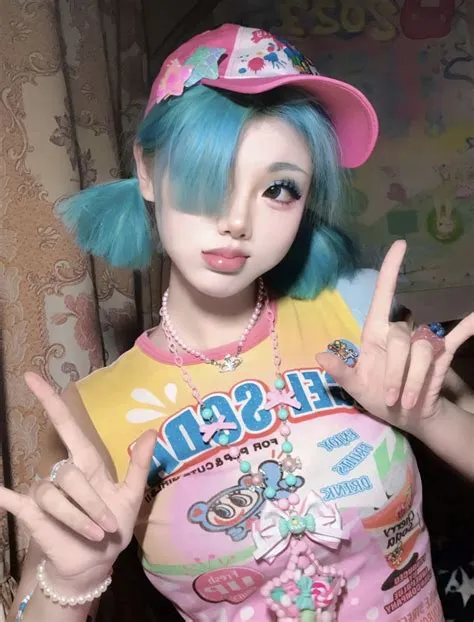 by Michelle Terry on lexi drawings in 2025 | Body reference poses ...