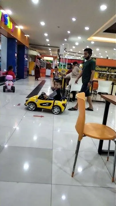 golden market jember - YouTube