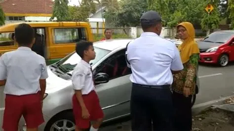 Dugaan Penculikan Anak di SDN Jember Lor 1 - YouTube