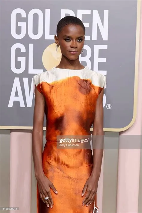 Fashion Female Model Portrait. Beautiful Young Woman with Clean Perfect ...