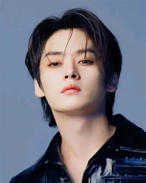 Ottoline adlı kullanıcının Мost attractive men ever panosundaki Pin