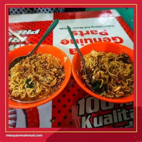 10 Tempat Kuliner Malam di Medan Paling Populer 2023
