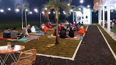 Mengunjungi NUansa Café Jember, Sensasi Nongkrong Asik di Tengah Sawah ...